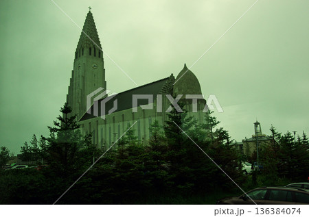 レイキャビクのシンボル、ハットグリムス教会 レイキャビクのシンボル、ハットグリムス教会 136384074