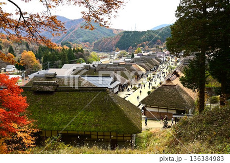 福島県の観光名所大内宿 136384983