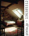屋根裏の部屋 136385312