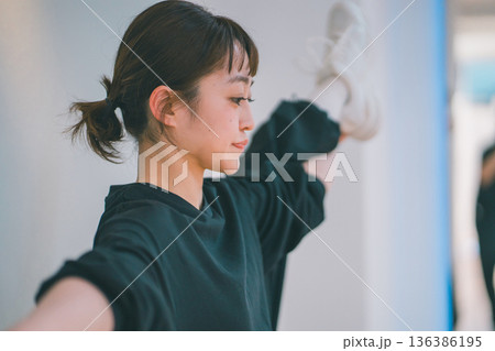 dance practice 136386195
