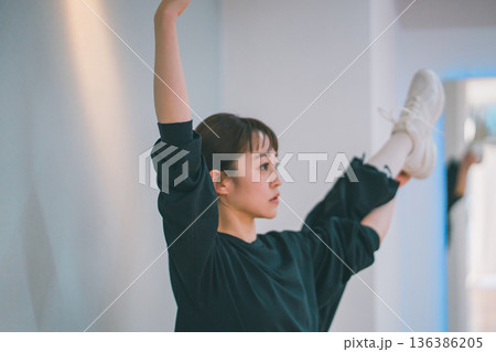 dance practice 136386205