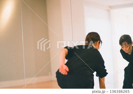 dance practice 136386265