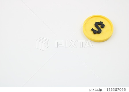 3Dプリントされた立体的なドルのアイコン 136387066