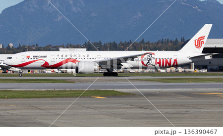 中国国際航空公司B777離陸準備 中国国際航空公司B777離陸準備 136390467