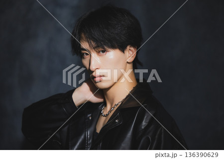 男性のポートレート 男性のポートレート 136390629