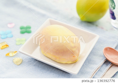 レモンケーキ 136392776