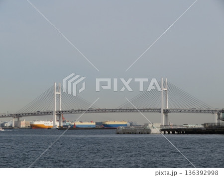 横浜ベイブリッジ 136392998