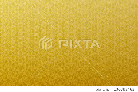 シームレスなゴールド和柄パターン。入子菱。 136395463