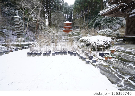 雪の降った日の多宝塔 雪の降った日の多宝塔 136395746