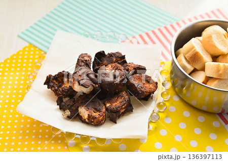 お麩チョコ お麩チョコ 136397113