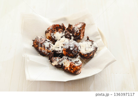 サクサクお麩チョコ ミルクがけ サクサクお麩チョコ ミルクがけ 136397117