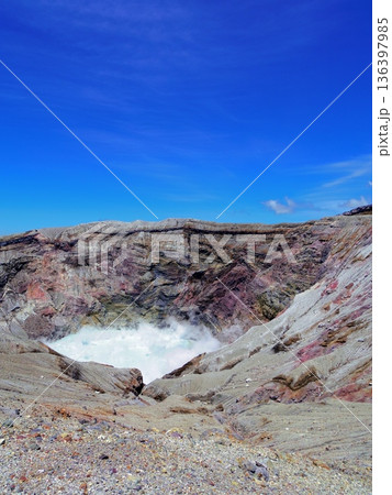 阿蘇山火口(熊本県阿蘇市) 136397985