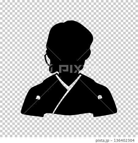 礼服和装の女性 モノクロシルエットイラスト 礼服和装の女性 モノクロシルエットイラスト 136402304
