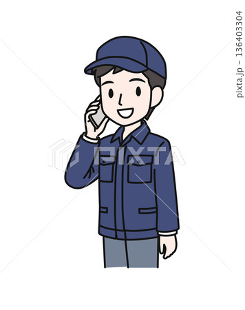 スマホで電話をする帽子を被った作業服の男性のイラスト素材 136403304
