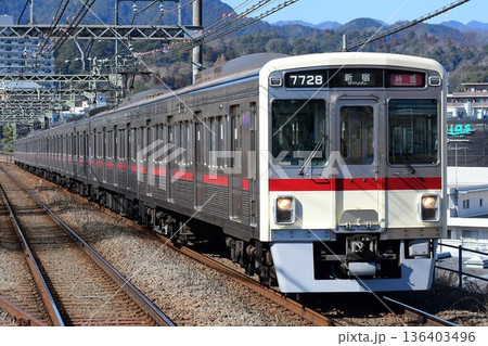 京王7000系7728F復刻臙脂帯 136403496