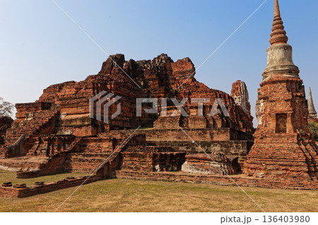 タイ　アユタヤ　ワット・マハタート 136403980