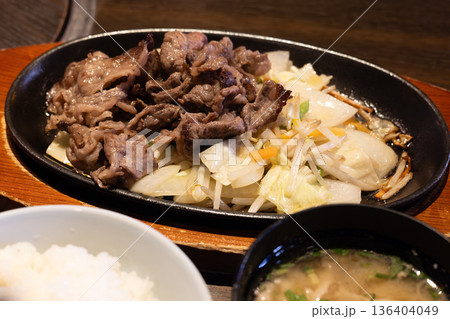 おいしい黒毛和牛の焼き肉定食 おいしい黒毛和牛の焼き肉定食 136404049