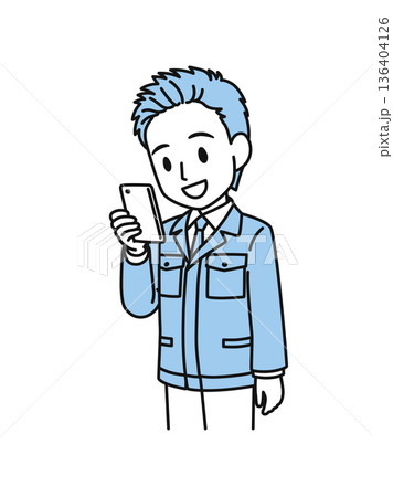 スマホを見る作業服の技術職の男性のイラスト素材 スマホを見る作業服の技術職の男性のイラスト素材 136404126