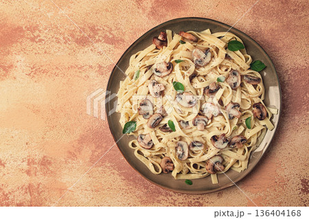 fettuccine with champignons, basil, in cream sauce, homemade, no people, fettuccine with champignons, basil, in cream sauce, homemade, no people, 136404168