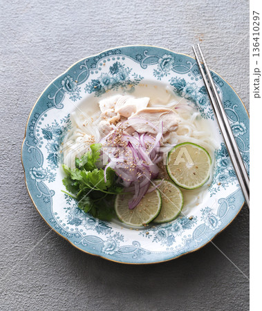 柑橘とサラダのぶっかけ麺 柑橘とサラダのぶっかけ麺 136410297