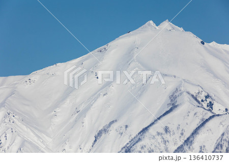 雪の谷川岳 雪の谷川岳 136410737