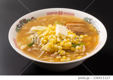 味噌バターコーン　ラーメン 136411127