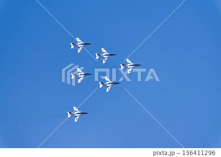 航空自衛隊松島基地のブルーインパルス 宮城県東松島市 航空自衛隊松島基地のブルーインパルス 宮城県東松島市 136411296