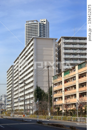 都営住宅団地（江東区辰巳） 136412875