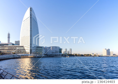 横浜みなとみらいの風景 横浜みなとみらいの風景 136414403