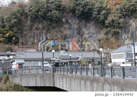 「荒城の月」岡城の玄関口　JR豊肥本線 豊後竹田駅 136414442