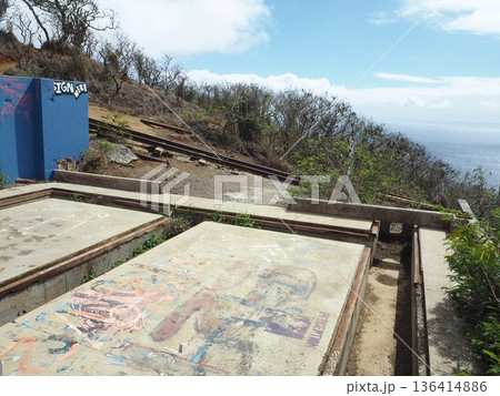 ハワイの人気アクティビティ、ココヘッド・トレイルからの美しい眺望 136414886