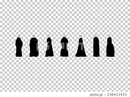 マントに包まれた人物のゆるい手描きイラストセット マントに包まれた人物のゆるい手描きイラストセット 136415433