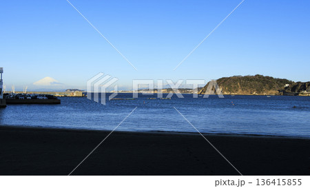湘南の冬 136415855