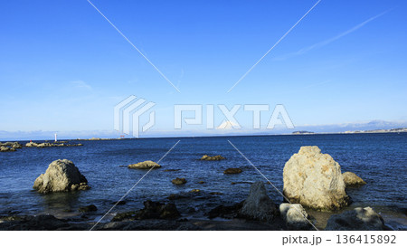 湘南の冬 136415892