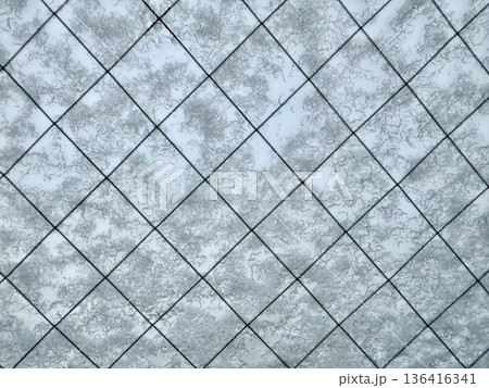 写真素材: 窓についた水滴のイメージ 136416341