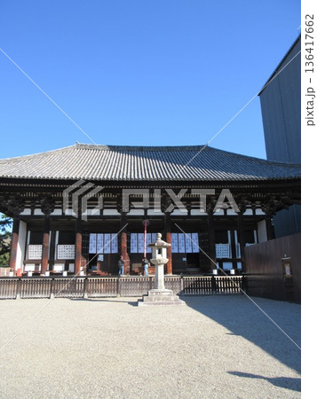 興福寺　快晴の東金堂 136417662