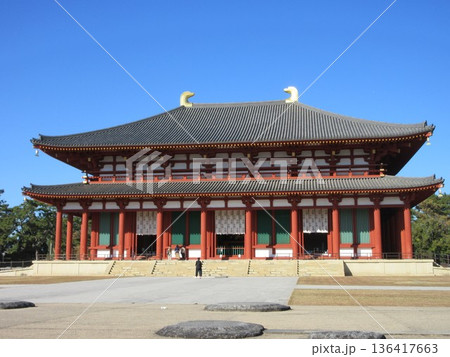 興福寺　快晴の中金堂 136417663