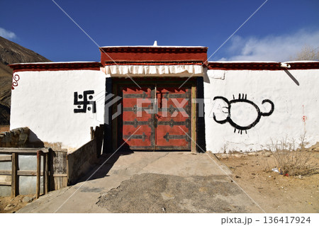 A Traditional Tibetan Dwelling in the Himalayas 136417924