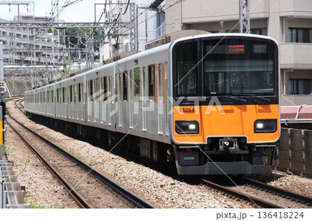 201506　東武鉄道　50000系　50050型　51054　田園都市線　あざみ野 136418224