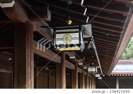 明治神宮　本社殿（御社殿）の行燈 136421050