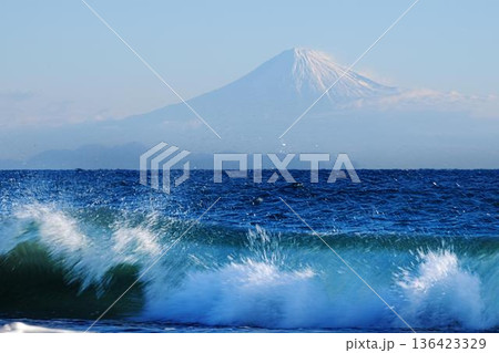 御前崎から望む富士山 御前崎から望む富士山 136423329