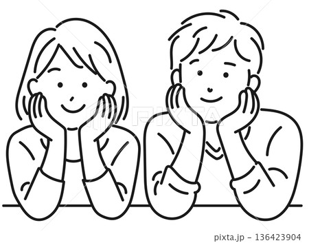 頬杖をつく若い夫婦 頬杖をつく若い夫婦 136423904