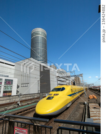 廃車回送のT4編成ドクターイエロー 136424882