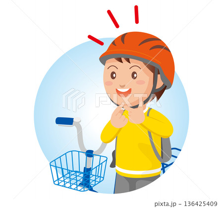 こども自転車ヘルメット着用01 136425409