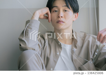 男性ポートレート 男性ポートレート 136425806