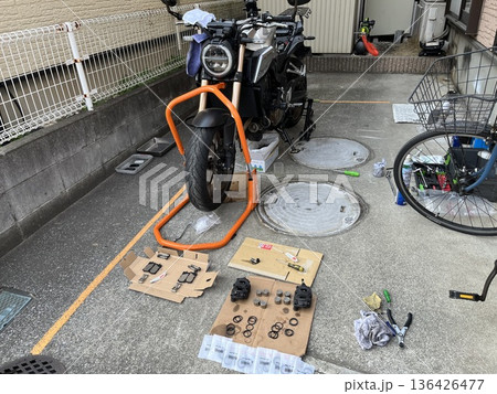 バイクのメンテナンス 136426477