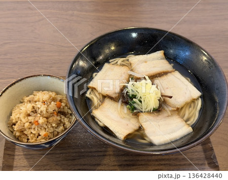 沖縄そばセット 136428440