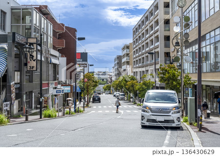 横浜市青葉区の都市風景　市が尾駅 136430629
