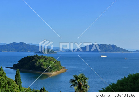 大芝島 (東広島市) から四国 とびしま海道方面を望む 136431266