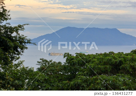 夏から秋に移り変わる頃の瀬戸内風景 136431277